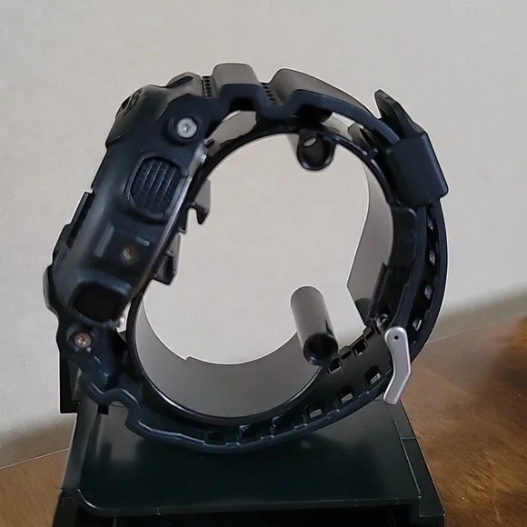 G-Shock XL Case Anti-Magnetic Analog/Digital Watch - GA-100MB-1A - Picture 5 of 7